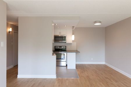 St. Lambert - Photo 4