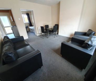 4 Bed Student Accommodation - Photo 1