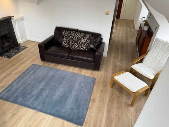 1 Bed Flat, Kidderpore Avenue, NW3 - Photo 1