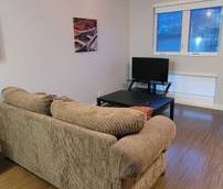 🏡 Stunning Furnished Condo for Rent in Downtown Squamish! 🏔️ - Photo 1