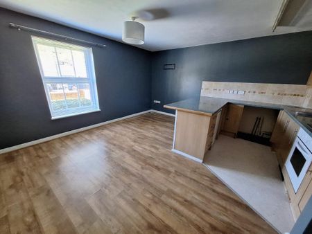 2 bedroom flat to rent - Photo 3