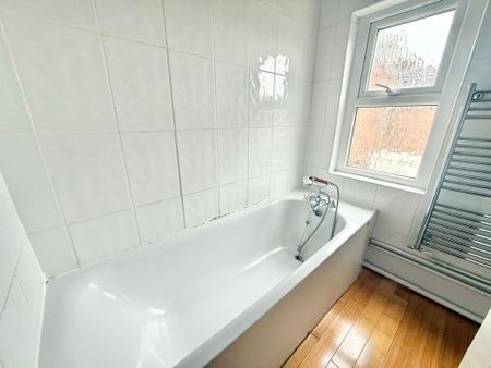 3 bedroom property to rent - Photo 4