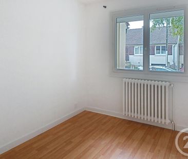 Location Maison 4 pièces 112m² GANNAT 03800 - Photo 2