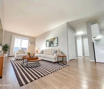 Lynden Court Apartments — 2 bedroom - Photo 1