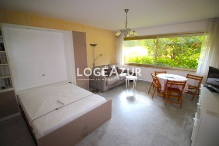 Location AppartementJuan-les-Pins - Photo 3