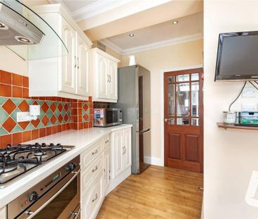 3 bedroom semi-detached house to rent - Photo 5