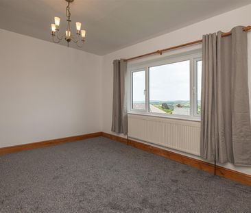 3 bed terraced house to rent in North Royd, Barkisland, Halifax - Photo 6
