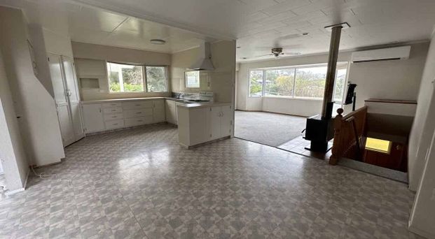 Three Bedroom Home - Thames - Photo 1