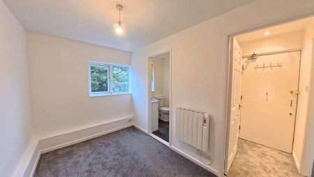 St Martins Court, Weston-super-mare, BS22 - Photo 2