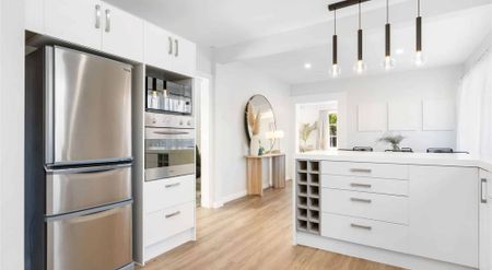 Family living in Papanui - Photo 2