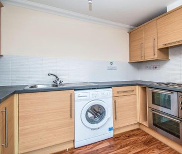 2 bedroom flat to rent - Photo 4