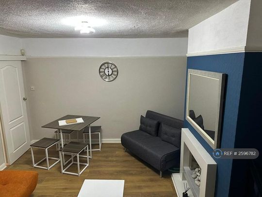 2 bedroom maisonette to rent - Photo 1