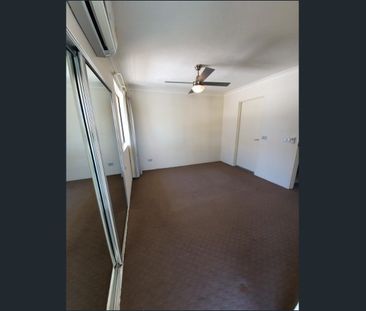 Unit 4, 41 Meron Street, Southport QLD 4215 - Photo 2