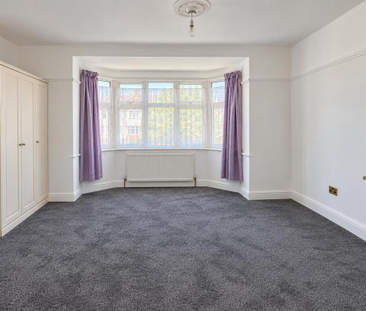 3 bedroom detached house to rent - Photo 3