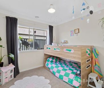 “Oozing Street Appeal in the Heart of Lakeside” - Photo 4