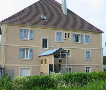 Location - Appartement T3 - 56 m² - Morteau - Photo 2