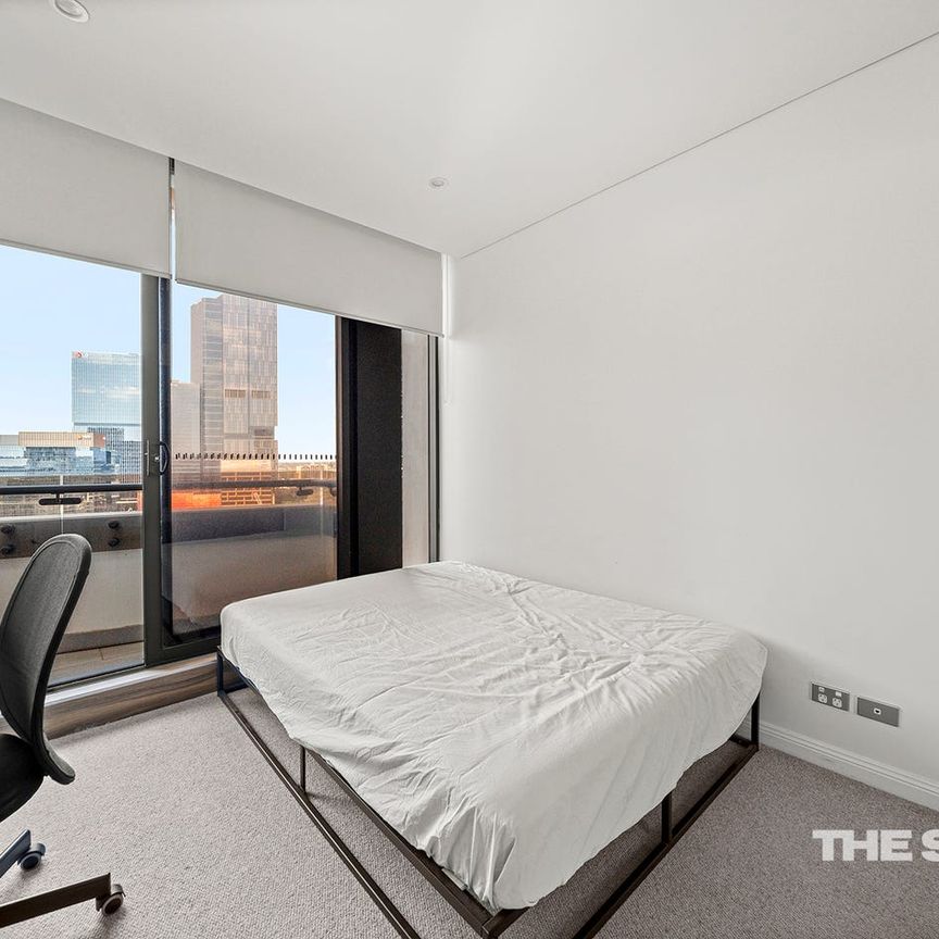 Luxury Riverside Living with Breathtaking Views | Level 17, 'Altitude' Parramatta - Photo 1