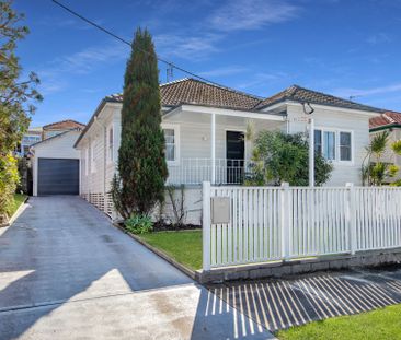 Renovated 3 Bedroom Home In Perfect Location - Photo 2