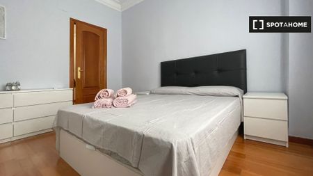 valencia, Valencian Community 46017 - Photo 4