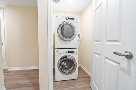 For Lease - 62 Summerlea Street, Markham, Ontario - Photo 4