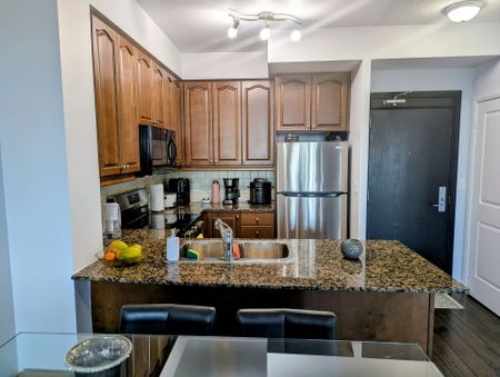 For Lease - 90 Absolute Avenue Unit# 1010, Mississauga, Ontario - Photo 2