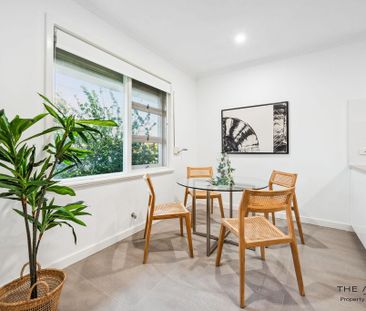 Beautiful Modern Living! - Photo 6