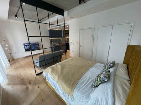 Studio Flat, Goodluck Hope Walk, E14 - Photo 4