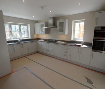 4 bedroom detached house to rent - Photo 5