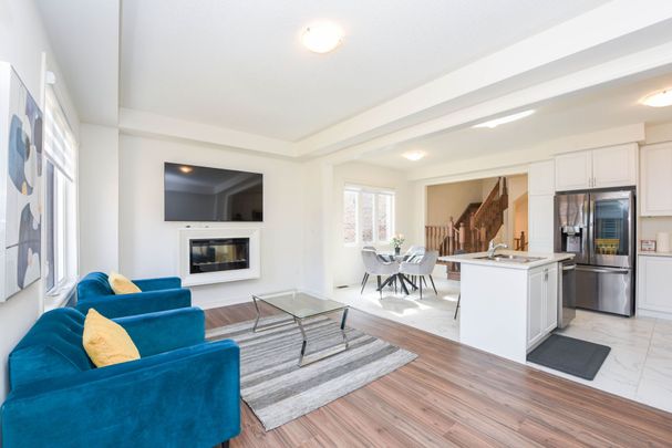 For Lease - 38 Silver Meadow Gardens, Hamilton, Ontario - Photo 1