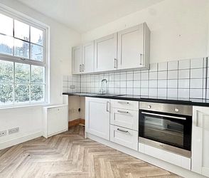 Adelaide Gardens, Ramsgate, CT11 9HH, Kent - Photo 3