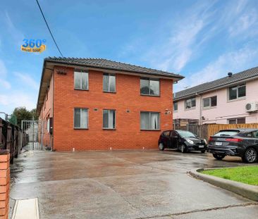 Location, location, location! - Photo 5