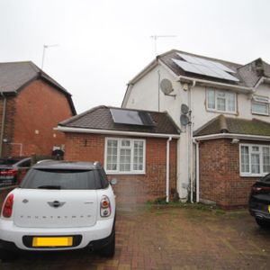 Collingwood Road, Uxbridge, UB8 - Photo 3