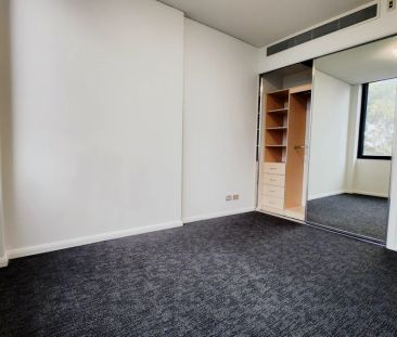 3 Naulty Place, Sydney - Photo 4