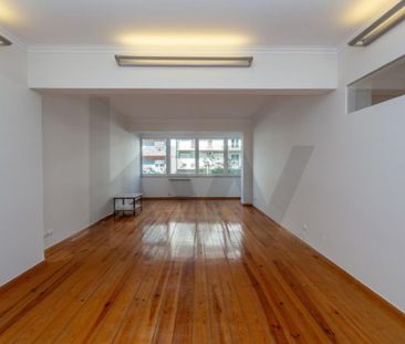 3 room luxury Flat for rent in Campolide, Lisbon - Photo 1