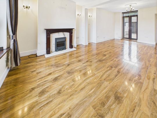 3 bedroom semi-detached house to rent - Photo 1