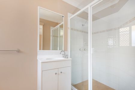 65 Storr Circuit, Goodna QLD 4300 - House For Rent | Domain - Photo 5