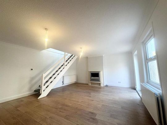 3 bedroom detached house to rent - Photo 1