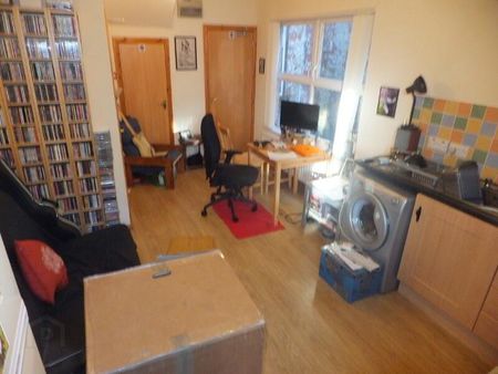 Flat 3, 39 Ulsterville Avenue, Lisburn Road, Belfast, BT9 7AS - Photo 2