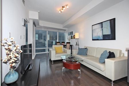 For Lease - 8 The Esplanade Avenue Unit# 3512, Toronto, Ontario - Photo 4