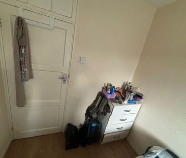 4 Bed Flat, Bernwood House, N4 - Photo 3