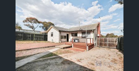 LIDGETT LIVING - Photo 4