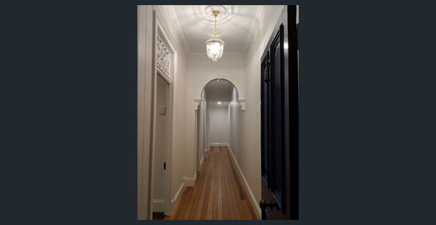 11 Dorchester Street, South Brisbane - Photo 1