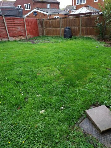 3 bedroom detached house to rent - Photo 5