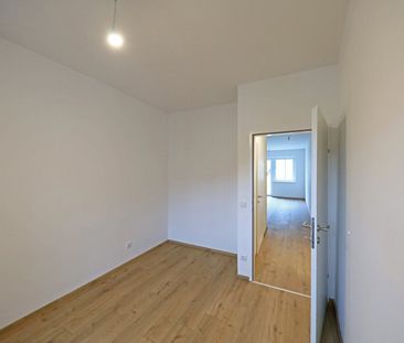Zentrumsnahe 2 Zimmer Wohnung mit Einbauküche und Balkon - Photo 1