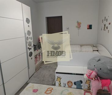 Casa cu 3 camere 2 bai si 289 mp teren in zona Lazaret - Photo 3