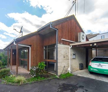 Prime Hamilton Living - Clifton Terrace Townhouse for Rent - Photo 4