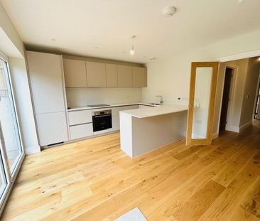 3 bedroom terraced house to rent - Photo 2
