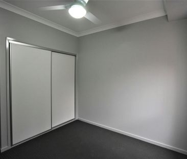 Near New Four Bedroom Home - Photo 5