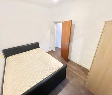 1 Bed Flat, Gloucester Road, N18 - Photo 2