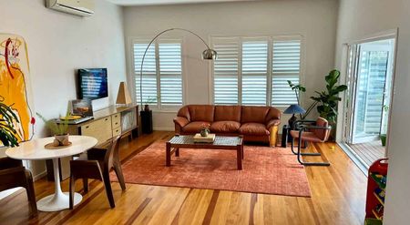 3BR Mangere Bridge Home in golden triangle - Photo 3